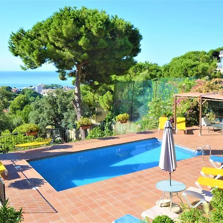 Holiday home Flores 8 Personas