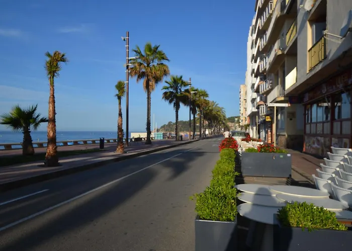 Semesterbostad Flores 8 Personas Lloret de Mar