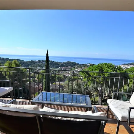 Vakantiehuis Flores 8 Personas