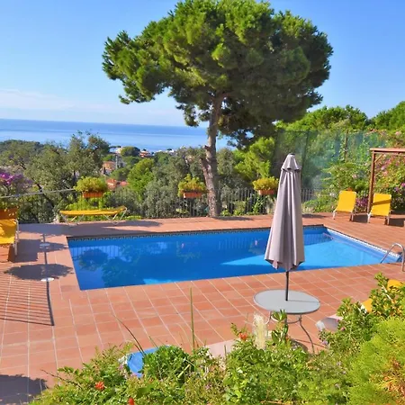 Flores 8 Personas Vakantiehuis