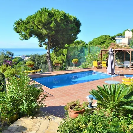 Flores 8 Personas * Lloret de Mar